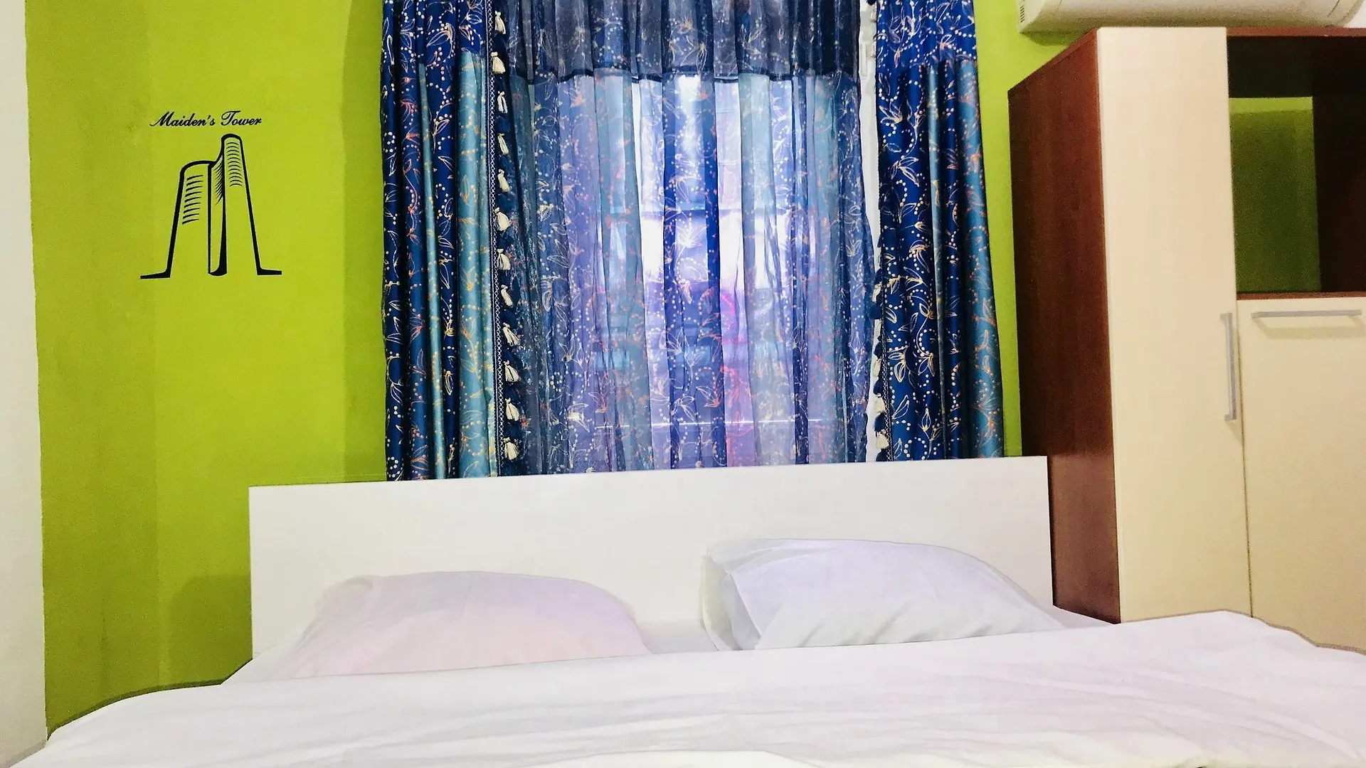 Check-In Hostel Baku 0*,